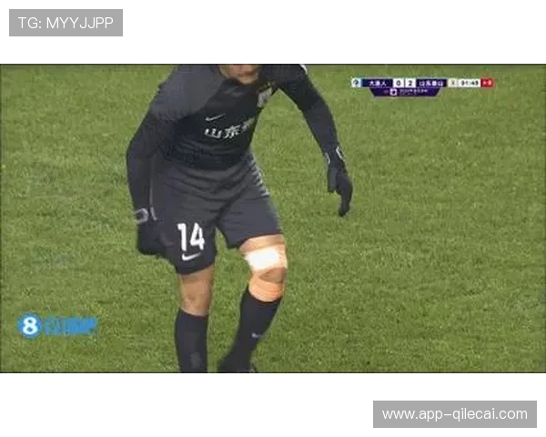 李提香比赛现低迷表现 乌龙送点怒怼裁判险被红牌罚下